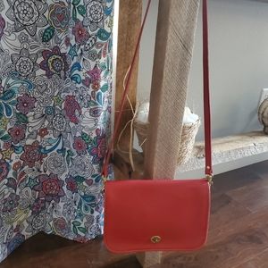 Vintage HUNT CLUB "Coach" purse ~RED! Including an extra strap